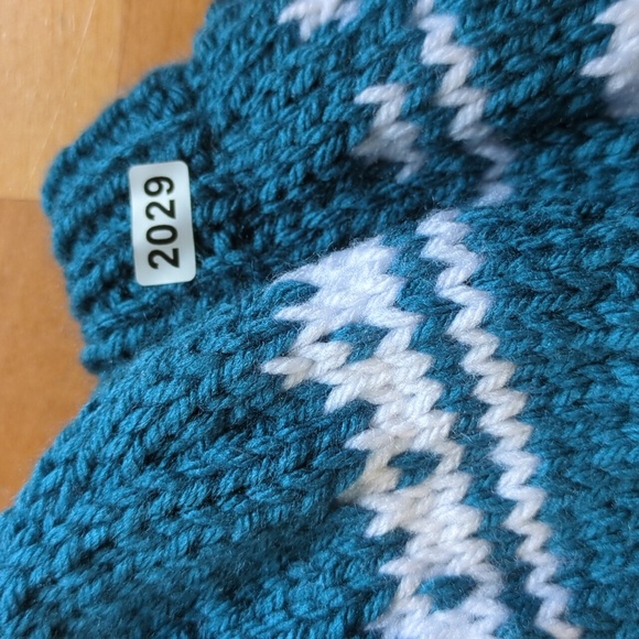 Kids Fair Isle Crewneck Pullover With Matching Toque - Acrylic - New - Picture 6 of 8